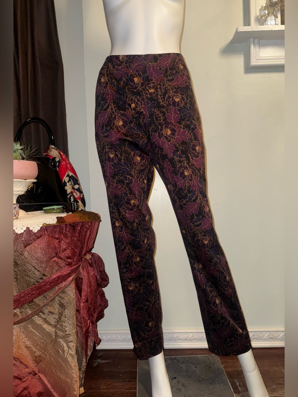 Dana Buchman Burgundy and Black Floral Straight-Leg Pants